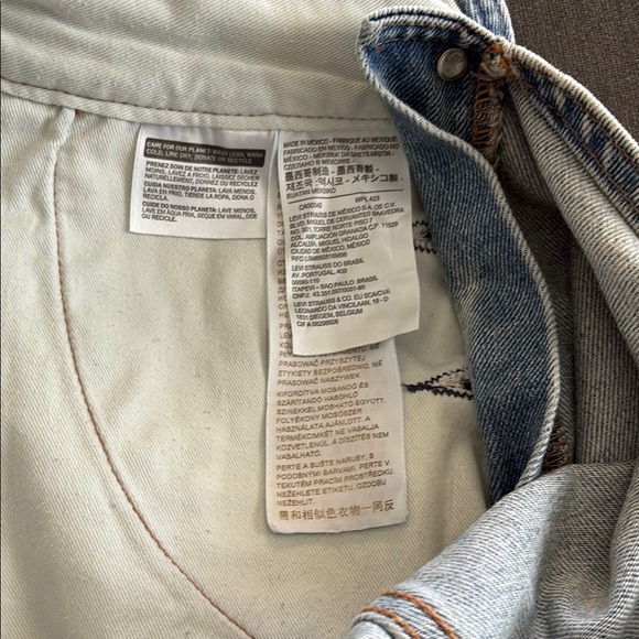 NEW Levis PRIDE Liberation Rainbow Denim Overalls Short Shortall LGBT Size M - Picture 10 of 10